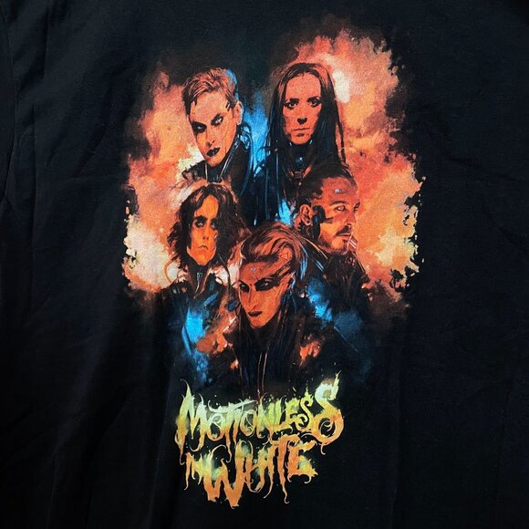 Motionless in White Watercolor Portrait T-shirt size extra large - Picture 2 of 4